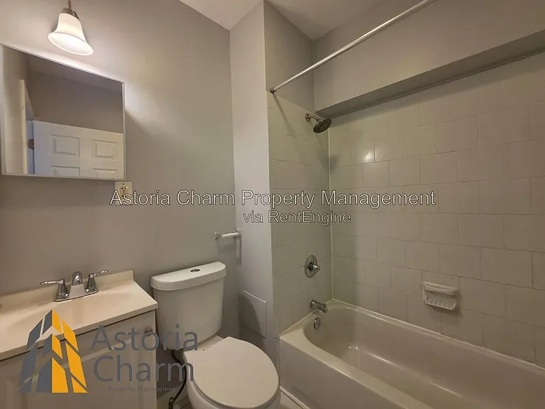 1726 Darley Ave — Photo 15