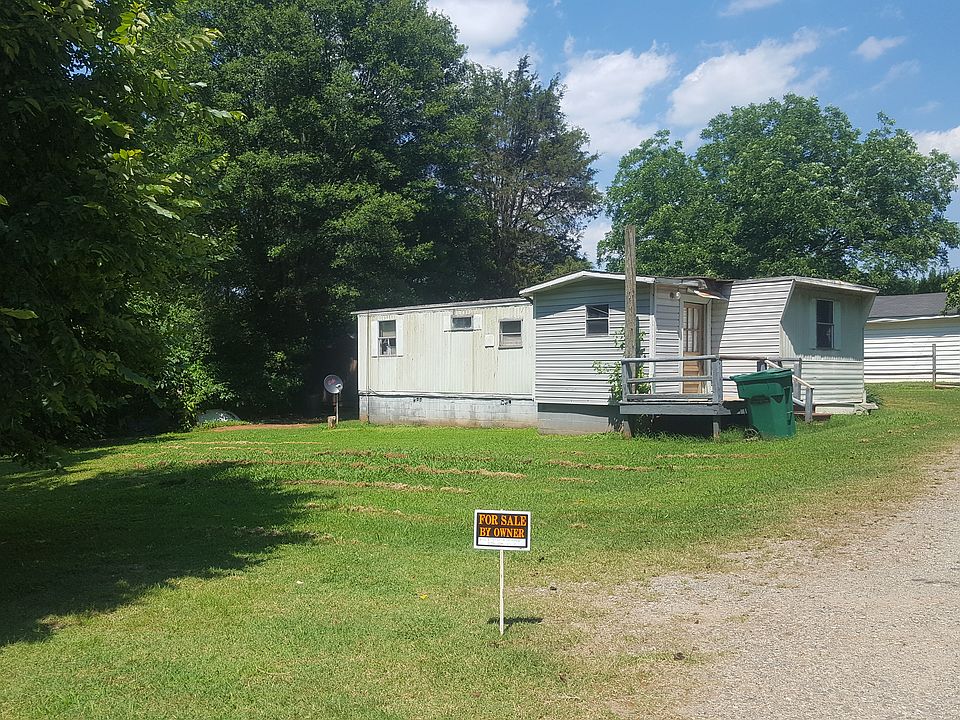 1st image of 421 Dumont Ave