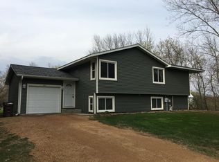 217 Ortloff Trl NW, Watertown, MN 55388