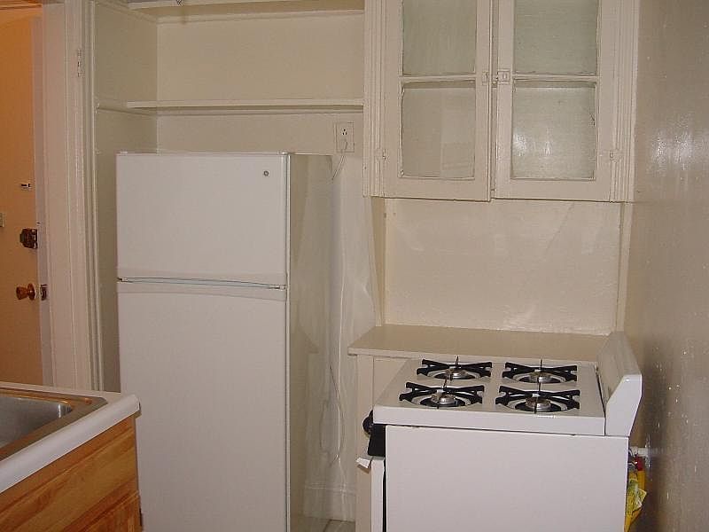 2nd image of 29 Worthington St #14