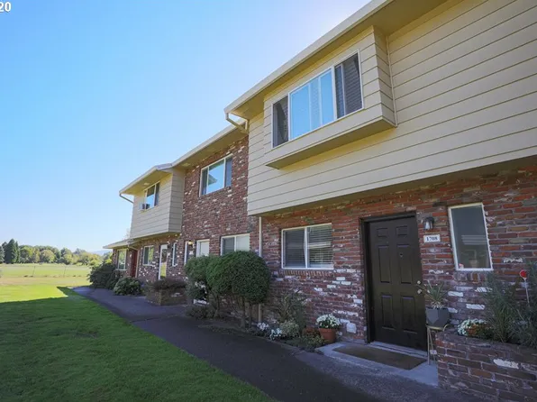 1708 NE Hogan Dr, Gresham, OR 97030