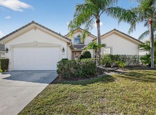 2725 Pointe Circle, Greenacres, FL 33413