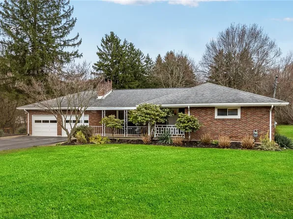 166 McLanahan Dr, Beaver Falls, PA 15010