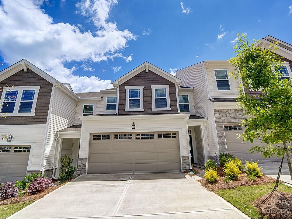 1st image of 11218 Bartrams Way