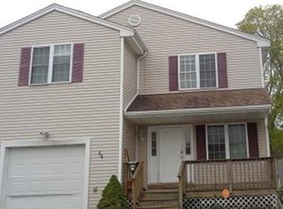 44 Aetna St, Worcester, MA 01604