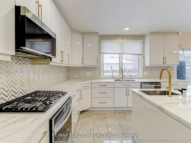 29 Sultana Ave — Photo 41