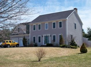 9 Oak St, Cumberland, ME 04021