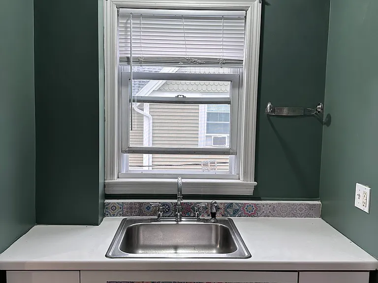 219 Brown St #2 — Photo 3