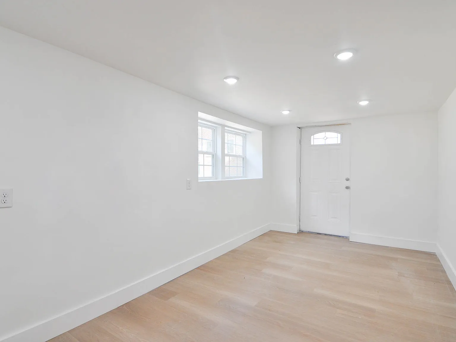 1 bed, 750 sqft, $895 — Photo 2