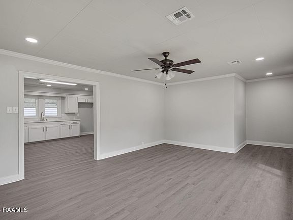 5th image of 504 S Avenue K