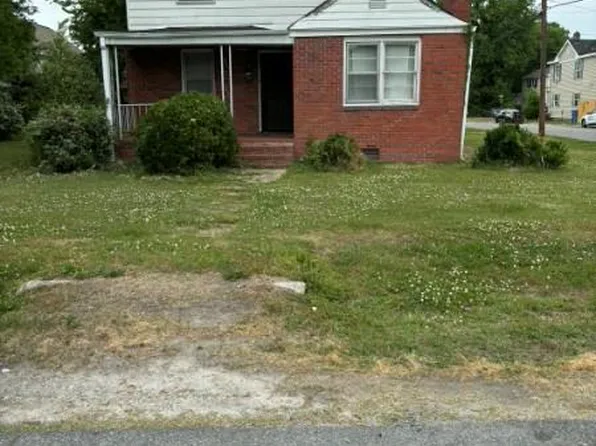 2049 Christian Ave, Chesapeake, VA 23324