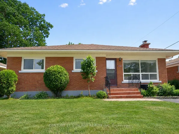 2148 Iris St, Ottawa, ON K2C 1B3