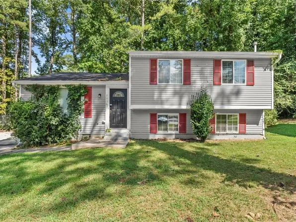 2036 Countydown Ln, Stone Mountain, GA 30088