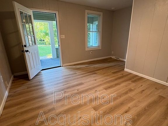 4th image of 3216 Franor St