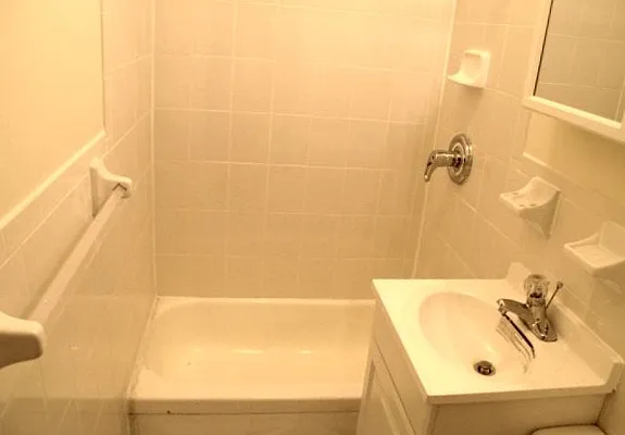 Rented by Roseann Lettieri Realty | media 4
