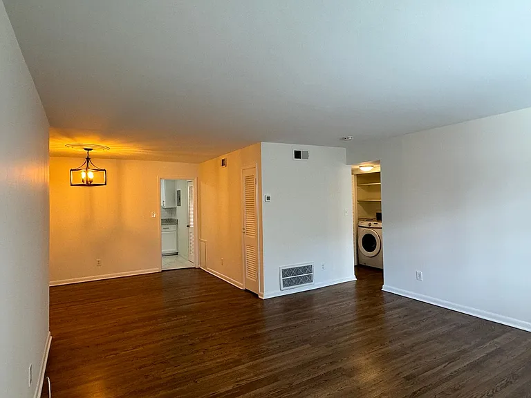 3057 Pharr Court North NW #A — Photo 15