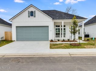 126 Jagged Grove Ln, Youngsville, LA 70592