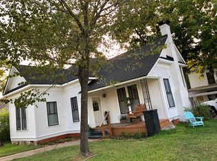 222 7th St, Somerville, TX 77879