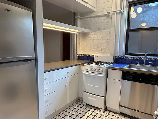 Rented by Provident Management Corp. | media 32