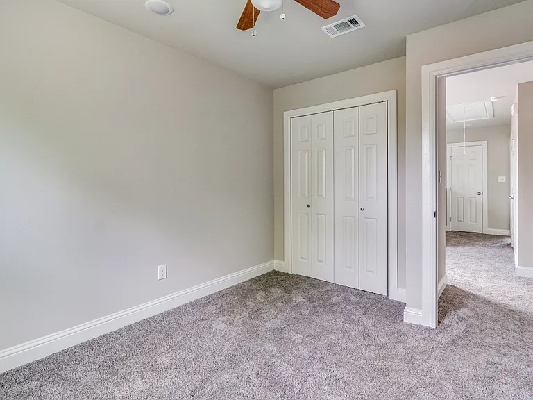 811 W Coffin St — Photo 5