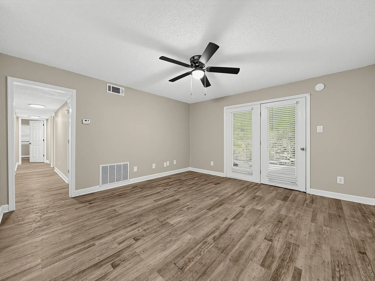 Millbend Apartments — Photo 4