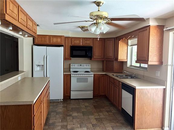 5th image of 1562 E Oak Leaf Ln