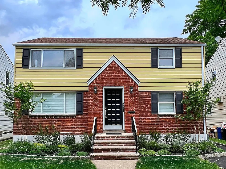 73 Macarthur Ave #2