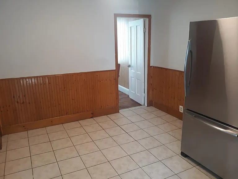 166 Wood St #2 — Photo 5