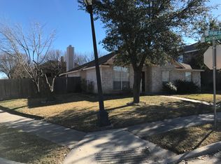 7518 Airline Dr, Rowlett, TX 75089