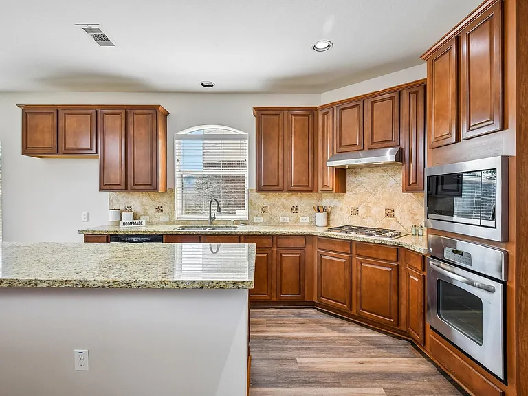 28134 Kudzu Dr — Photo 17