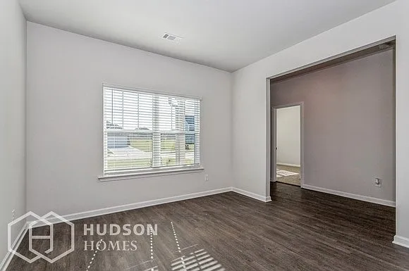 1108 Amadas Dr — Photo 4