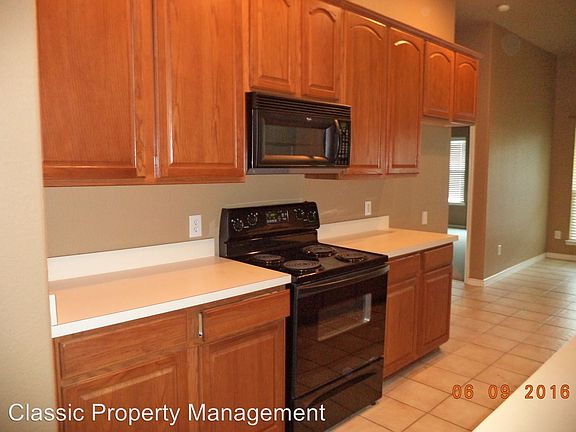 3rd image of 9705 Colonywood Dr