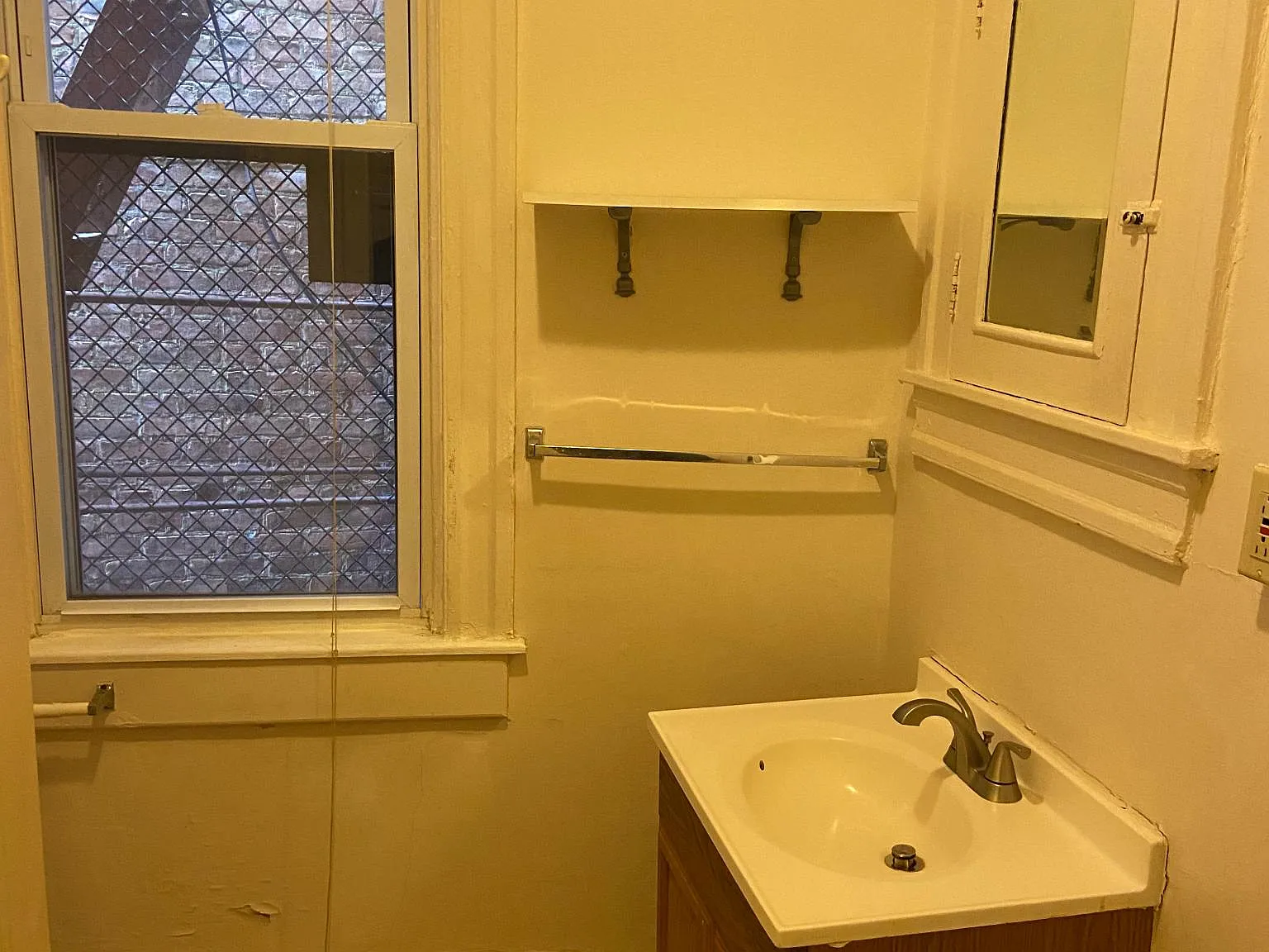 2703 N Calvert St — Photo 4