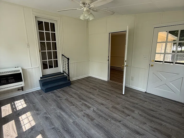 120 Laurel Rd — Photo 10