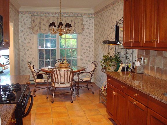 Sunny Dining Area