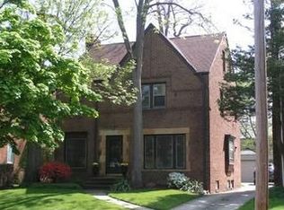 2437 Channing Rd, University Heights, OH 44118