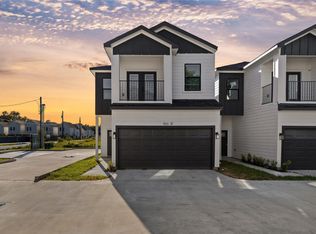 864 Rachel St #B, Houston, TX 77091