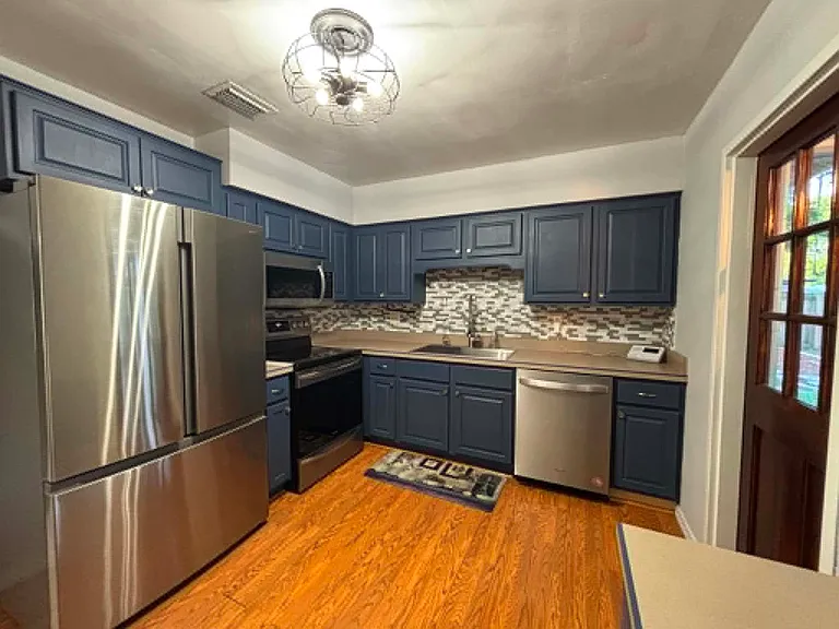 226 Palm Ave — Photo 16