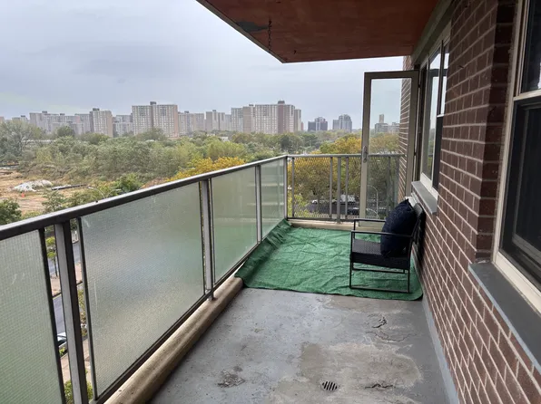 12399 Flatlands Avenue image 10 of 11