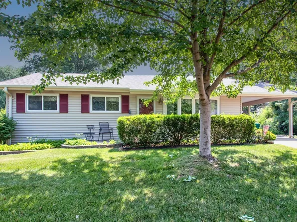 1438 Homecrest Dr, Saint Louis, MO 63127
