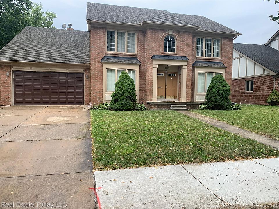 1st image of 385 Parkview Dr