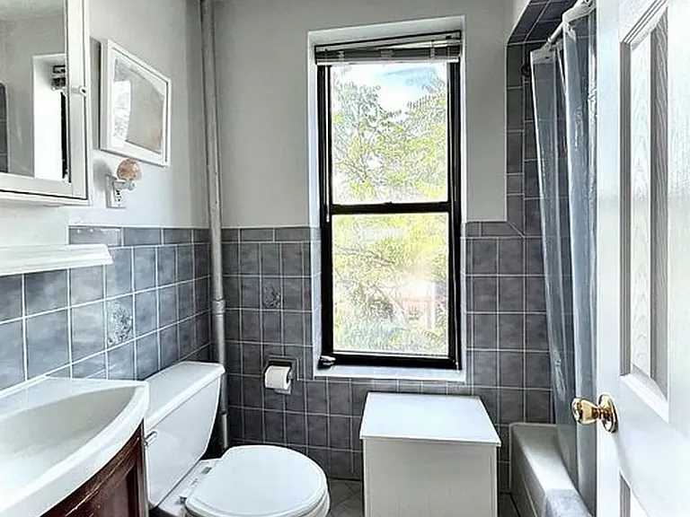 134 Luquer St #4R — Photo 8
