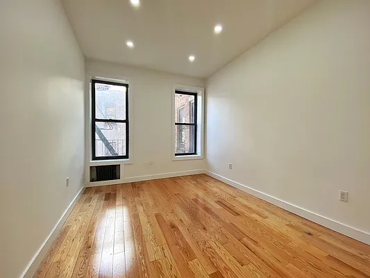 Rented by Daniel Gale Sotheby's International Realty | media 14