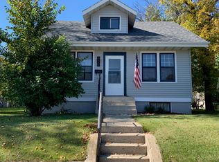 620 2nd St SW, Jamestown, ND 58401