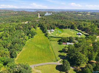 385 Snider Rd #A, Guntersville, AL 35976
