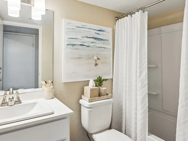 Cypress Pointe — Photo 13