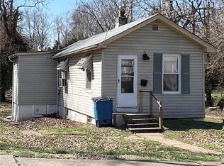 7028 Dawson Pl, Saint Louis, MO 63136