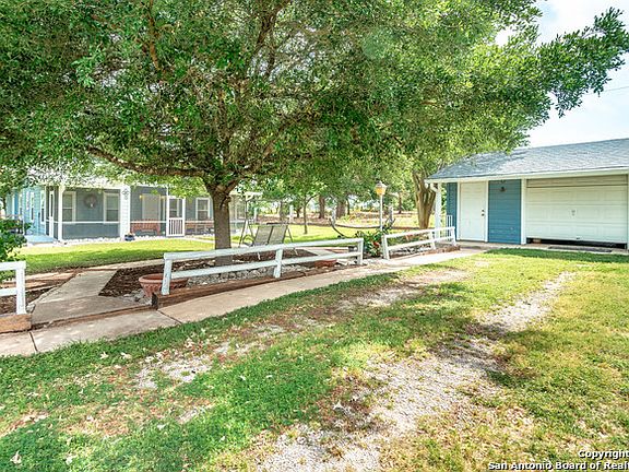 4th image of 315 Twin Oak