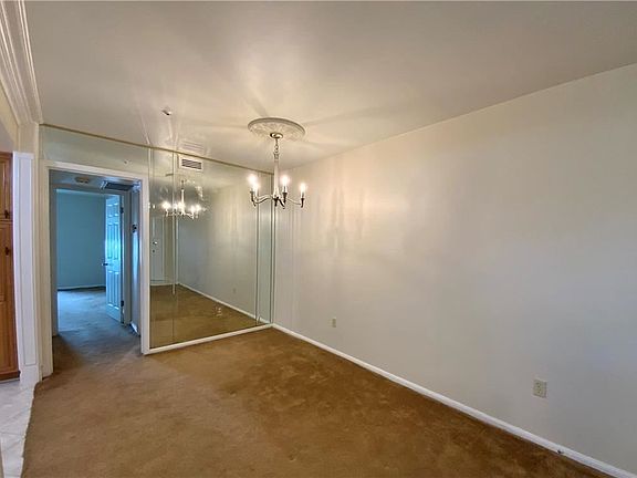 3rd image of 2732 Whitney Pl APT 308