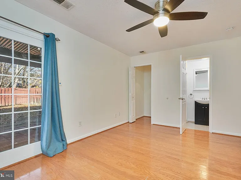9575 Donnan Castle Ct — Photo 7